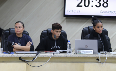 Alunos de Criciúma levantam debate sobre racismo ambiental na Câmara