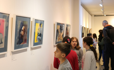 Alunos da Escola São Cristóvão visitam exposição Ecos da História