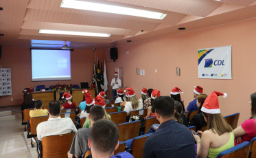 Faturamento do comércio pode chegar a R$ 20 mi durante o Natal, aponta CDL de Criciúma