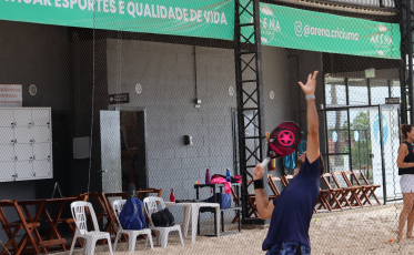 Melhor atleta de Beach Tennis do Brasil treina nesta terça-feira em Criciúma 