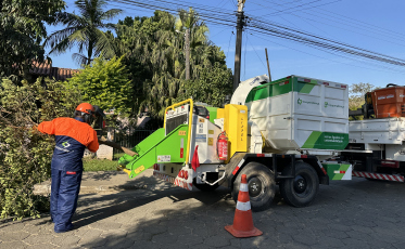 Cooperaliança adquire triturador de galhos para reforçar manutenção da rede elétrica