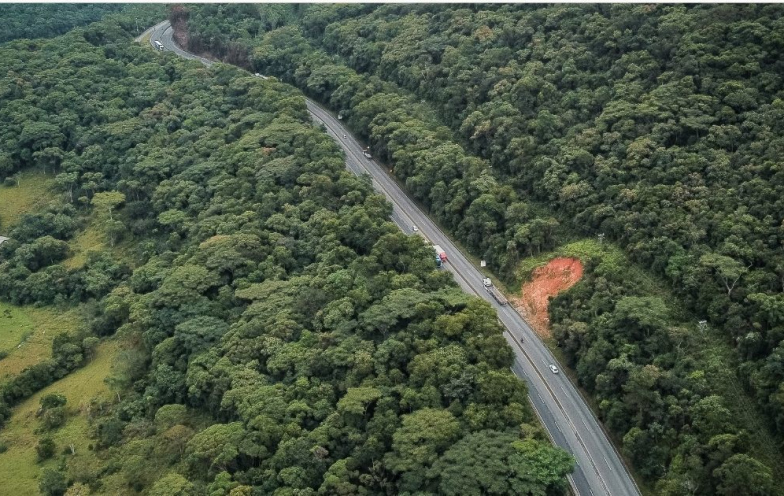 Pacote de 14 bandeiras da Amrec pressiona por rodovias, hospital e gás mais barato em SC
