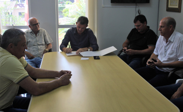 Ordem de serviço para revitalização da praça de São Bento Baixo é assinada