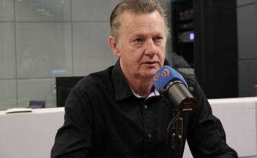 “Saio da Saúde, mas a Saúde não sai de mim”, diz Acélio Casagrande sobre fim da gestão