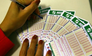 Concurso 2960 da Mega-Sena: veja os números sorteados nesta quinta-feira (15)