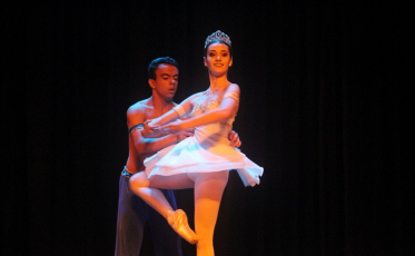 Unesc em Dança: Mostra Sênior encanta público no segundo dia do evento