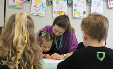 Dia do Professor: a transformação do mundo passa por suas mãos  