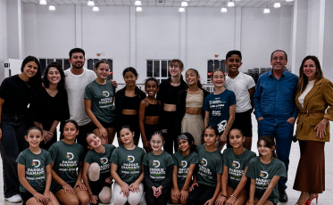 Bailarinos do Parque Diamante classificam mais de 10 coreografias no maior festival de dança do mundo