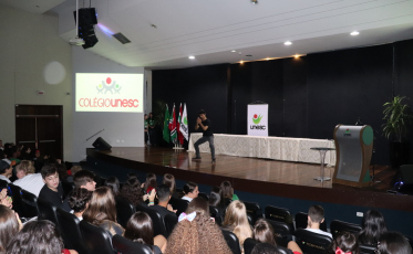 Alunos do Colégio Unesc tiveram recepção especial no retorno às aulas