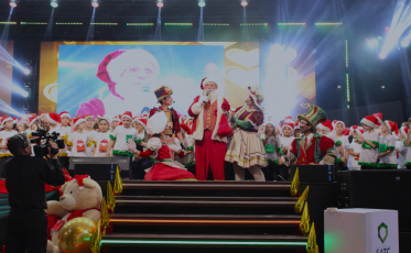 Musical de Natal leva emoção para famílias do Colégio Satc