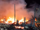 Casa é destruída por incêndio em Sombrio