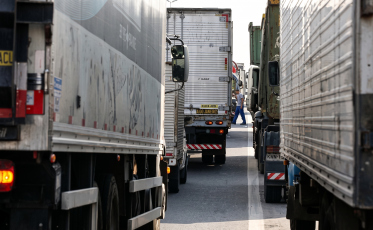 Fim do tráfego pesado: nova regra proíbe caminhões de grande porte no centro de Urussanga