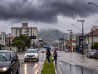 Mais de 40 cidades de SC entram em alerta para temporais com granizo