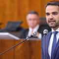 Eduardo Leite palestra em Criciúma nesta sexta-feira com entrada gratuita