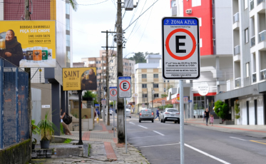 Abaixo-assinado contra cobrança do estacionamento rotativo passa de 600 adesões