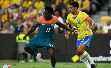 Com gol no último lance, Brasil escapa da derrota e empata com a Austrália