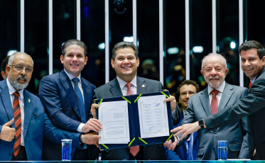 Congresso promulga emenda que acaba com escala 6x1; veja quando muda a jornada