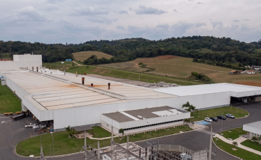 Fábrica de R$ 170 milhões volta a operar dia 28 e prevê até 170 empregos em SC