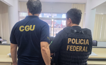 PF investiga venda irregular de 122 veículos públicos e prejuízo de R$ 4,4 milhões em SC