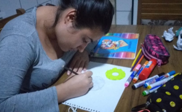 Instituto Diomício Freitas ensina de maneira remota