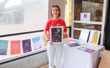 Acadêmica da UniSatc transforma poesias autorais em negócio rentável com o ECC 