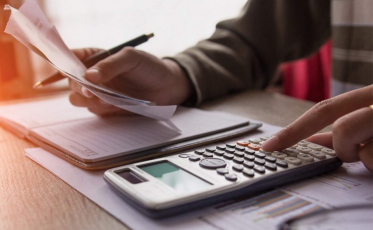 Entenda o método 50-30-20 para organizar finanças pessoais