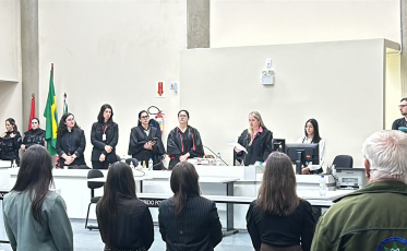 Criciúma: Júri popular condena mãe e filho por assassinato; vítima era ex- marido e pai