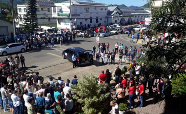 Jacinto Machado presta homenagem a Zezinho 