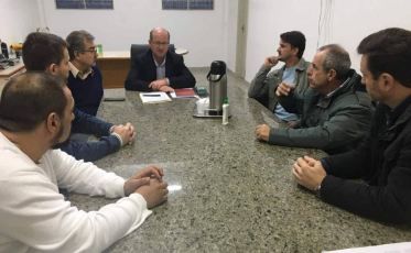 Dal Farra assina termo para criar sala de exposição