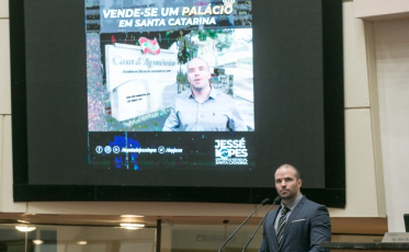 Deputado volta a sugerir venda da casa do governador