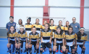 Joguinhos: Futsal feminino de Criciúma faz 24 a 0