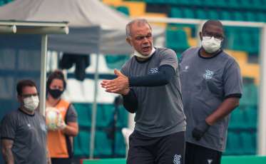  Técnico do Figueira critica equipe após empate sem gols em casa