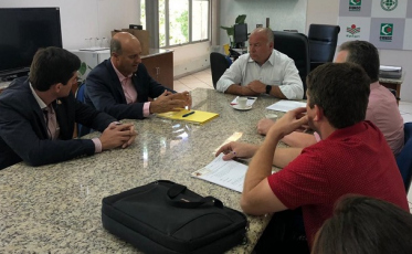 Lideranças buscam soluções para o CEASA