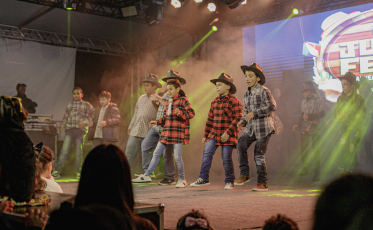 A 13ª JuliFest agita Balneário Rincão com cultura e sabores típicos