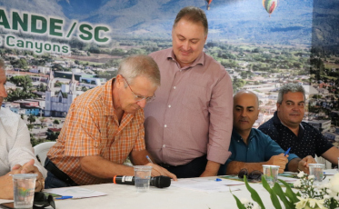 Livro em quadrinhos publicado pela Unesc fala sobre o Geoparque