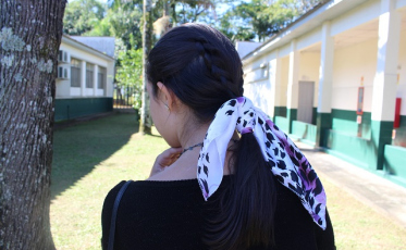 Moda: a versatilidade do lenço