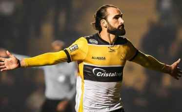 O Tigre tem um artilheiro: Léo Gamalho