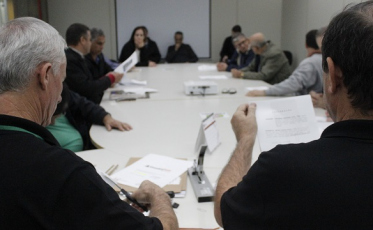 Prefeitura arrecada mais de R$ 2 milhões em leilão de terrenos públicos