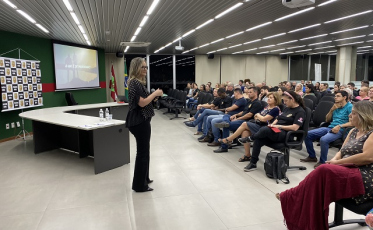 Policiais têm palestra sobre desenvolvimento pessoal