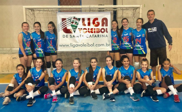 Vôlei de Forquilhinha em segundo lugar no Pré Mirim