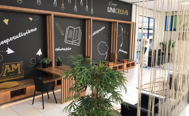 Unicred Centro Sul entrega novo espaço de coworking e convivência para alunos da Unesc