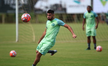 Foguinho e Lourency na mira do Criciúma