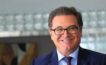 Lummertz articula com Fecam e Grupo Mulheres do Brasil para trazer vacinas a SC