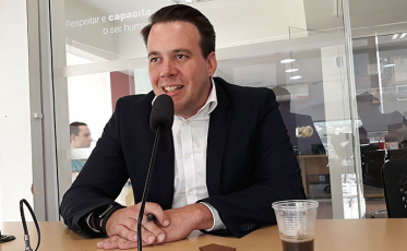 Não importa quanto você ganha, importa quanto você guarda