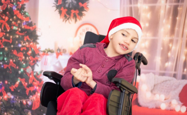 Criança precisa de apoio para a construção de um quarto especial