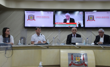 Audiência Pública discute inclusão do “Setembro Dourado” para conscientização do câncer infanto-juvenil em Criciúma