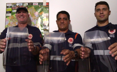 Protetores faciais desenvolvidos pela Unesc foram entregues ao SAMU (VÍDEO)