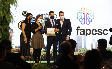 Fapesc recebe prêmio Empresa Cidadã da ADVB/SC 2021 