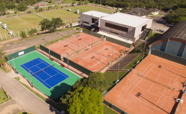 Circuito Catarinense Interclubes recebe mais de 400 tenistas no Mampituba 