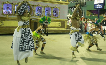 Mangueira é campeã do Carnaval no Rio